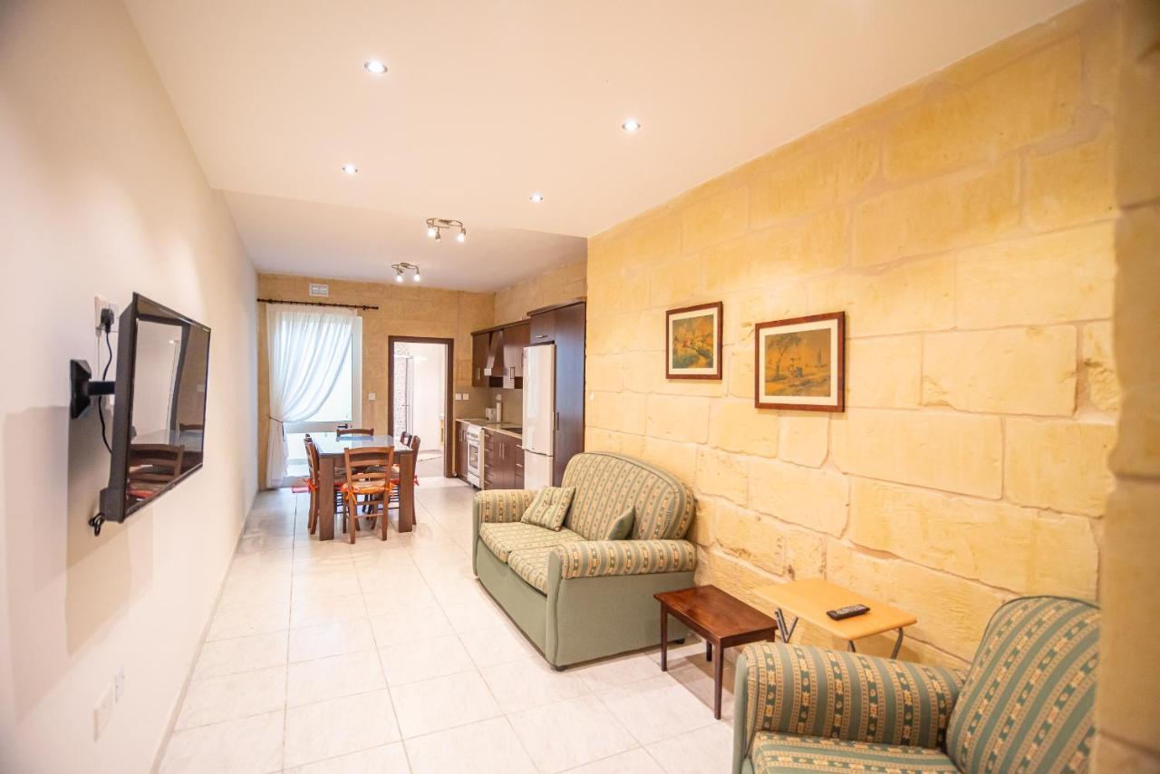 Butts Inn Dorm Victoria Εξωτερικό φωτογραφία