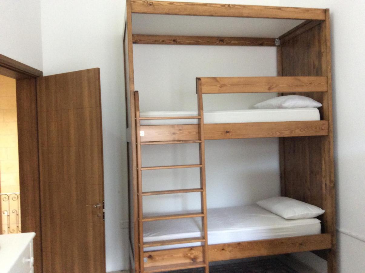 Butts Inn Dorm Victoria Εξωτερικό φωτογραφία